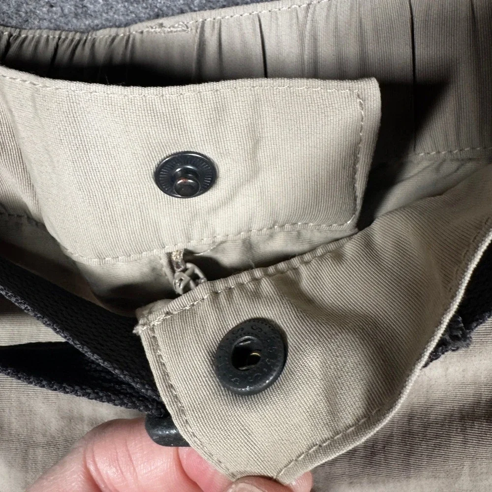 The North Face Convertable Hiking Cargo Pants Khaki Zip Off Legs‎ Mens XL Hiking